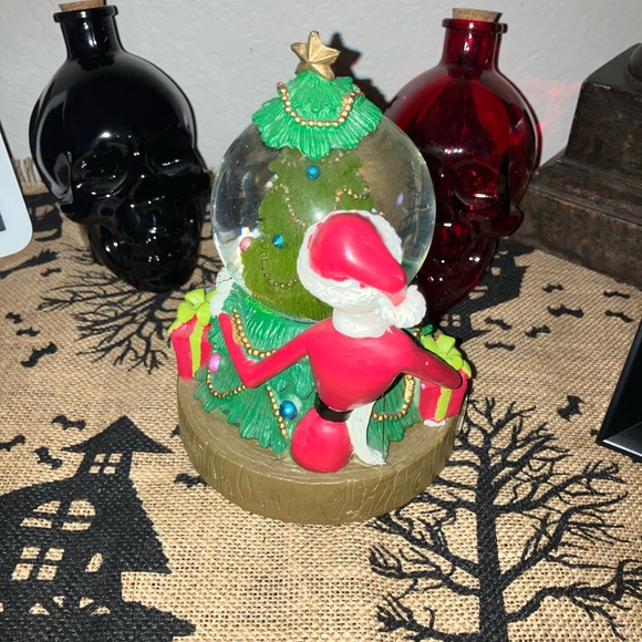 Nightmare before Christmas Jack Skellington, snow globe/water globe - Picture 6 of 7